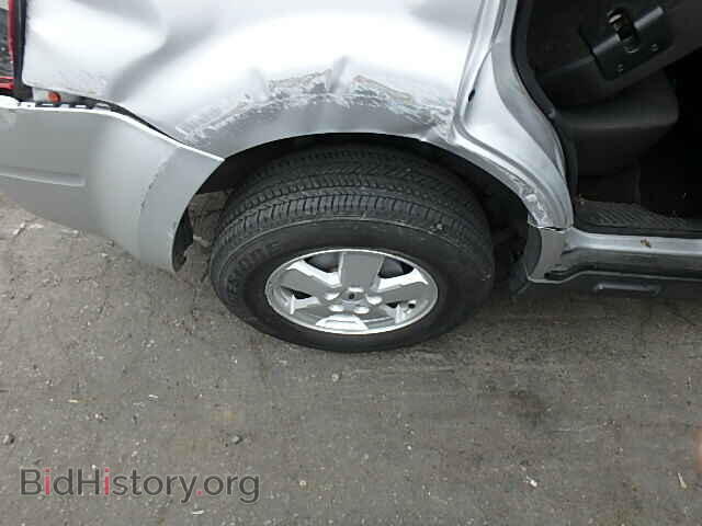 2011 FORD ESCAPE - VIN: 1FMCU0D77BKB66785 - Фото 9