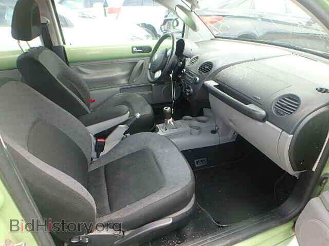 2000 VOLKSWAGEN BEETLE - VIN: 3VWCF21C5YM453438 - Фото 5