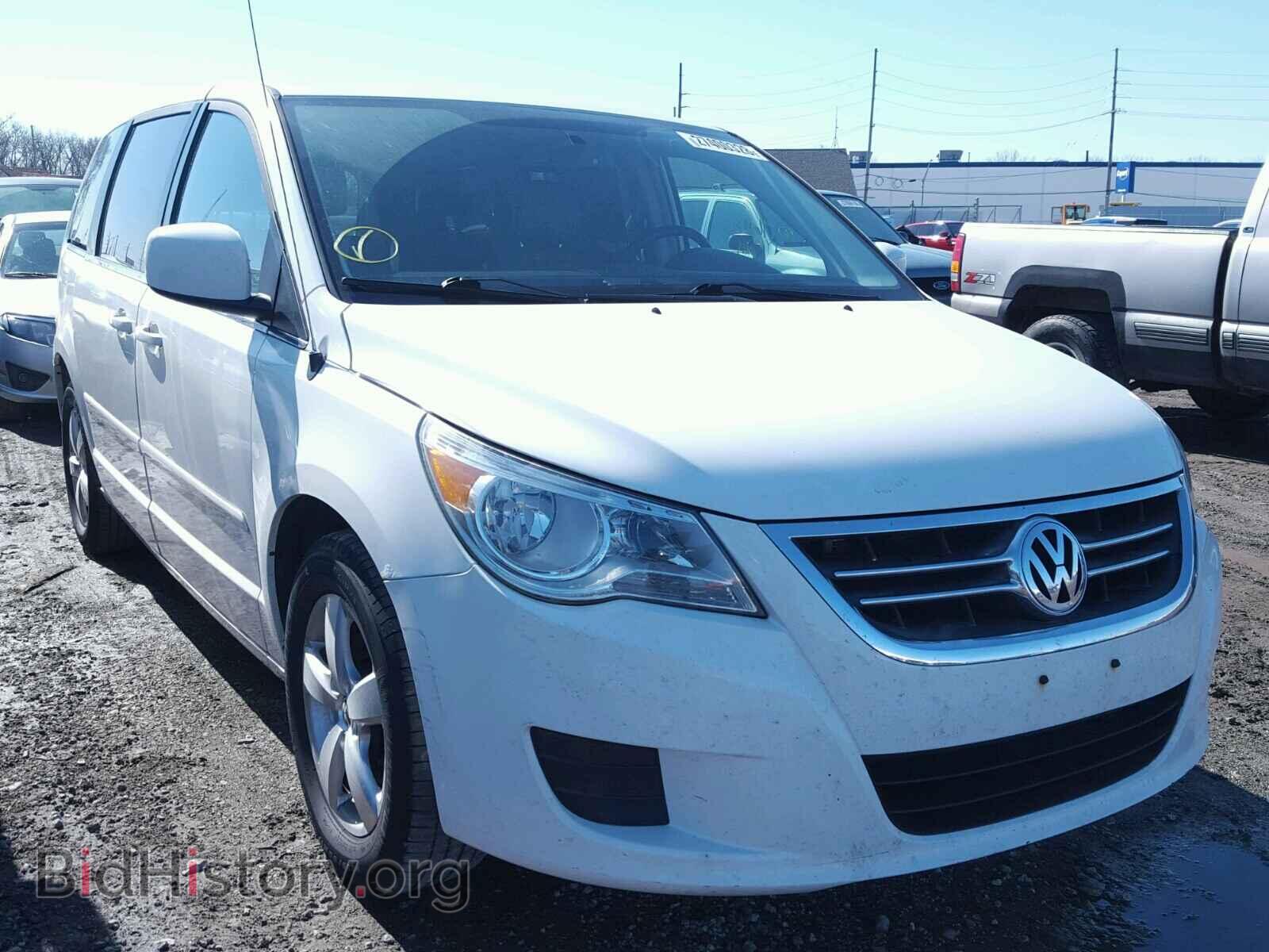 Photo 2V4RW3D18AR395438 - VOLKSWAGEN ROUTAN 2010