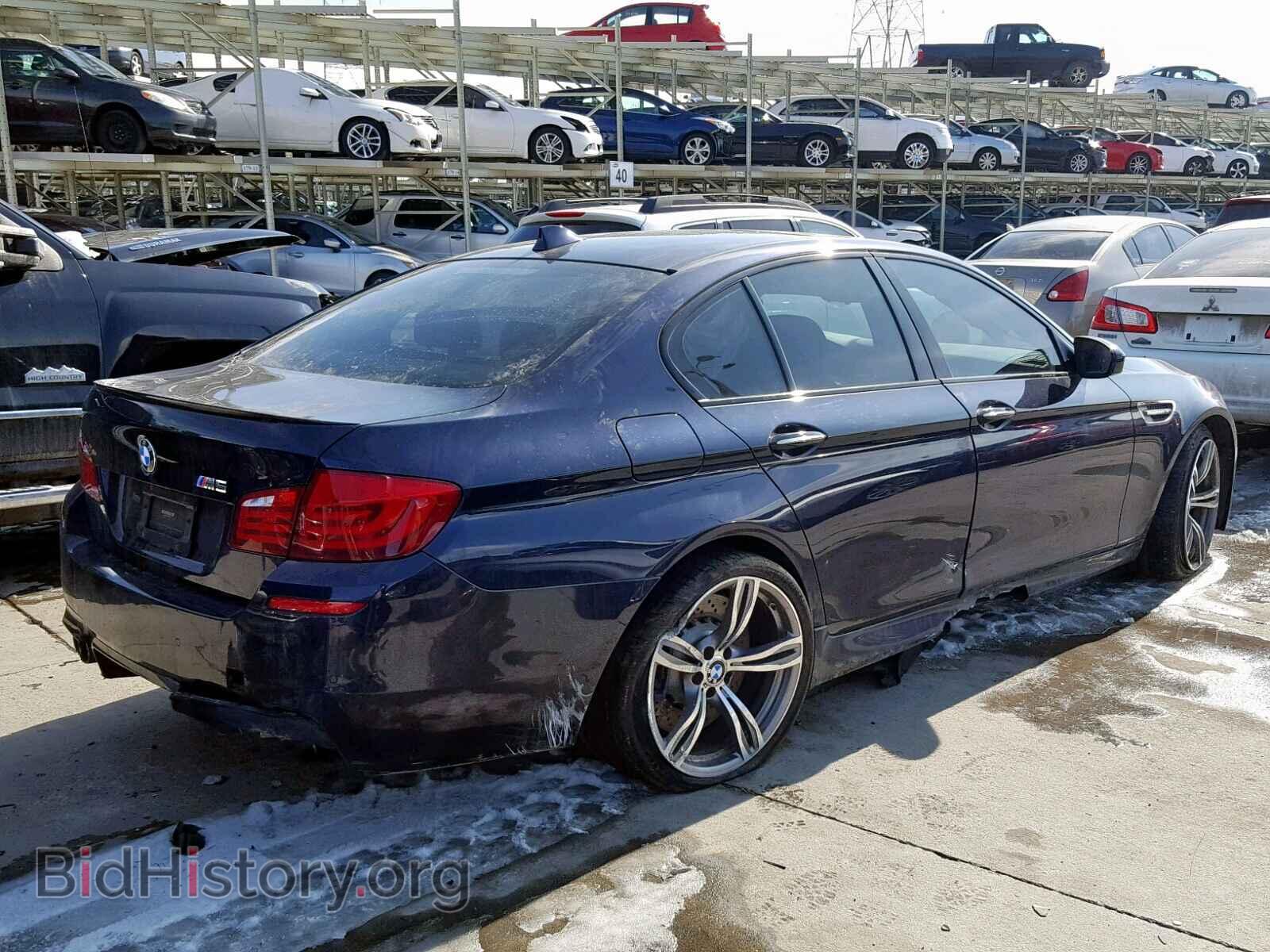 2013 BMW M5 - VIN: WBSFV9C51DD097143 - Фото 4