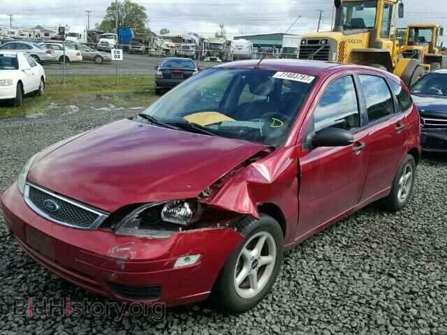 2005 FORD FOCUS - VIN: 3FAFP37N85R147902 - Фото 2