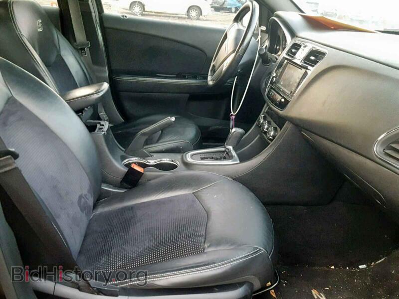 2012 Chrysler 200 (VIN 1C3CCBHG6CN210194) — photo 5 of 10