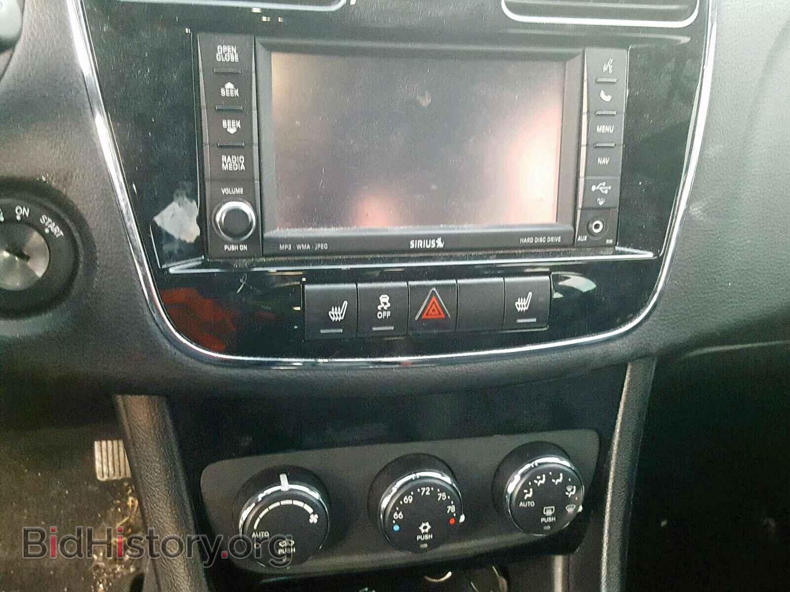 2012 CHRYSLER 200 - VIN: 1C3CCBHG6CN210194 - Фото 9