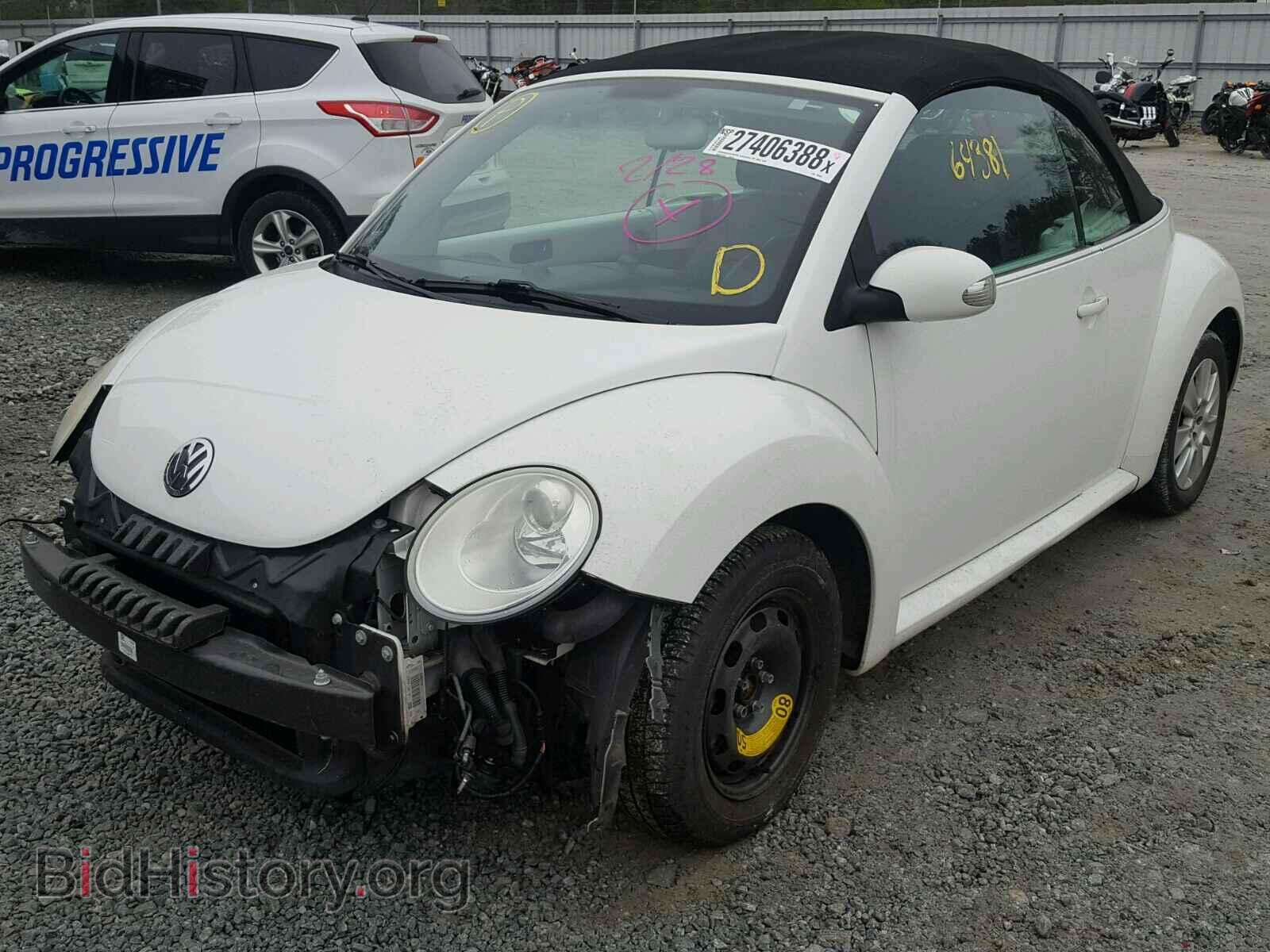 2009 VOLKSWAGEN BEETLE - VIN: 3VWRF31Y19M403097 - Фото 2