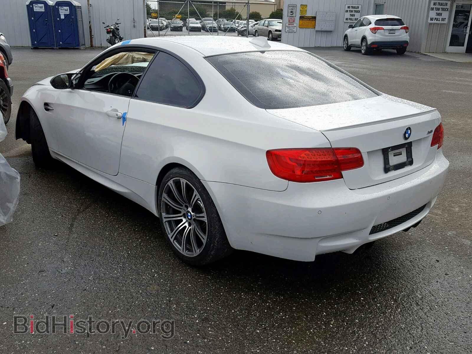 2008 BMW M3 - VIN: WBSWD93518PY39323 - Фото 3