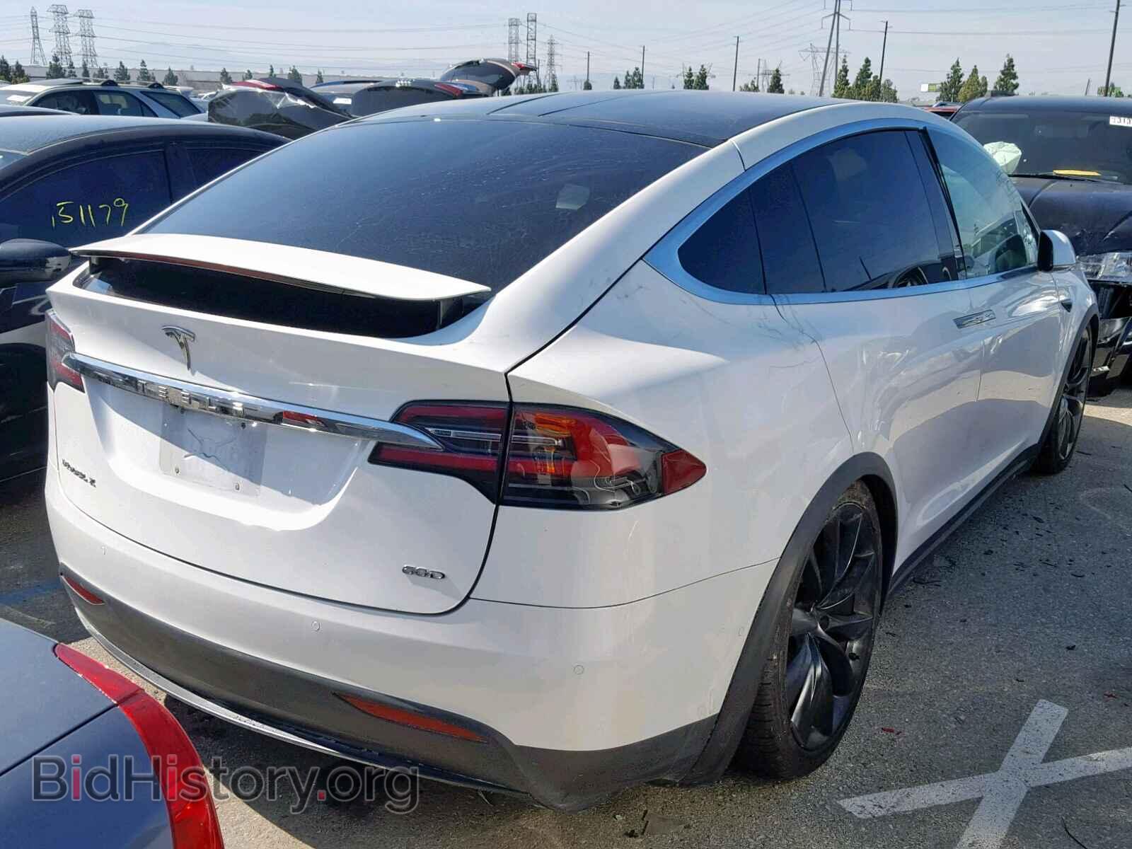 2017 TESLA MODEL X - VIN: 5YJXCDE22HF026233 - Фото 4