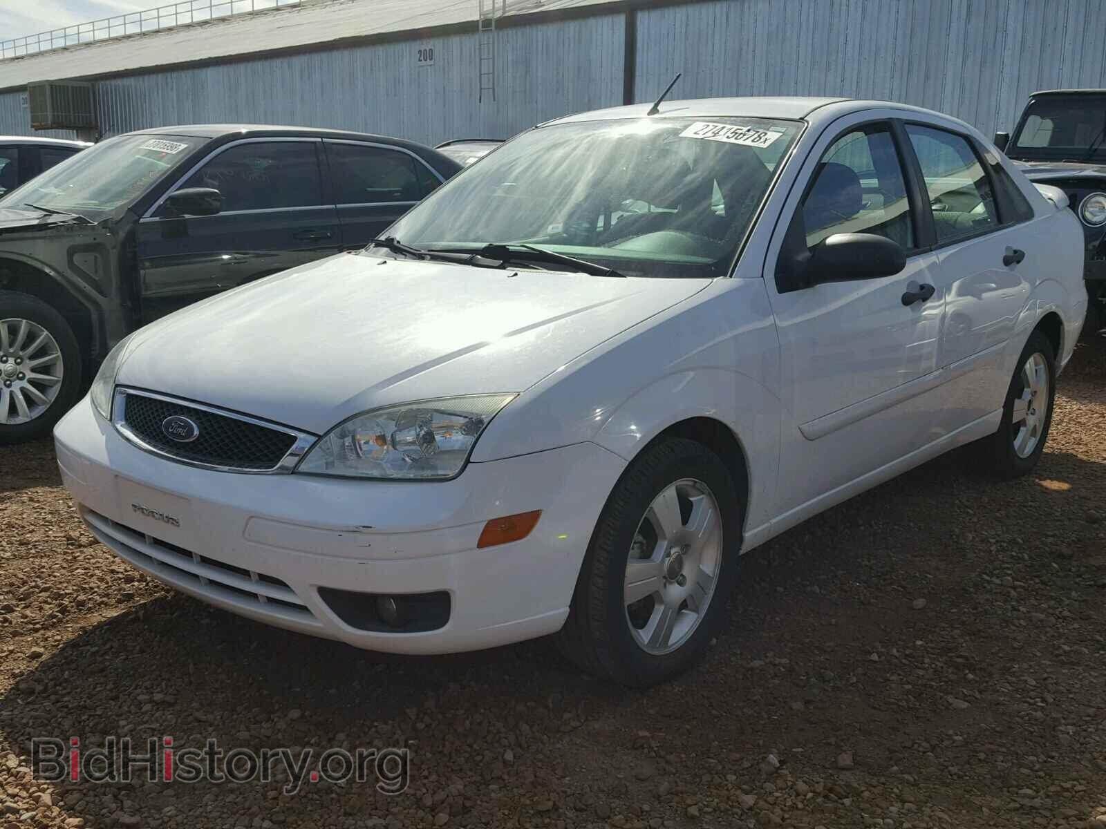 2007 FORD FOCUS - VIN: 1FAHP34N87W149551 - Фото 2
