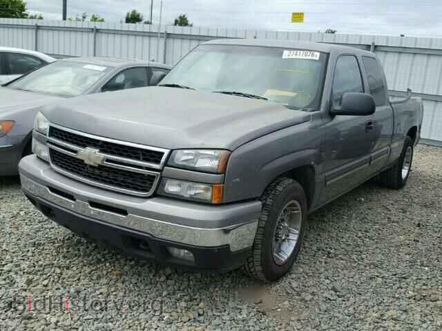 2006 CHEVROLET SILVERADO - VIN: 2GCEC19V561323328 - Photo 2