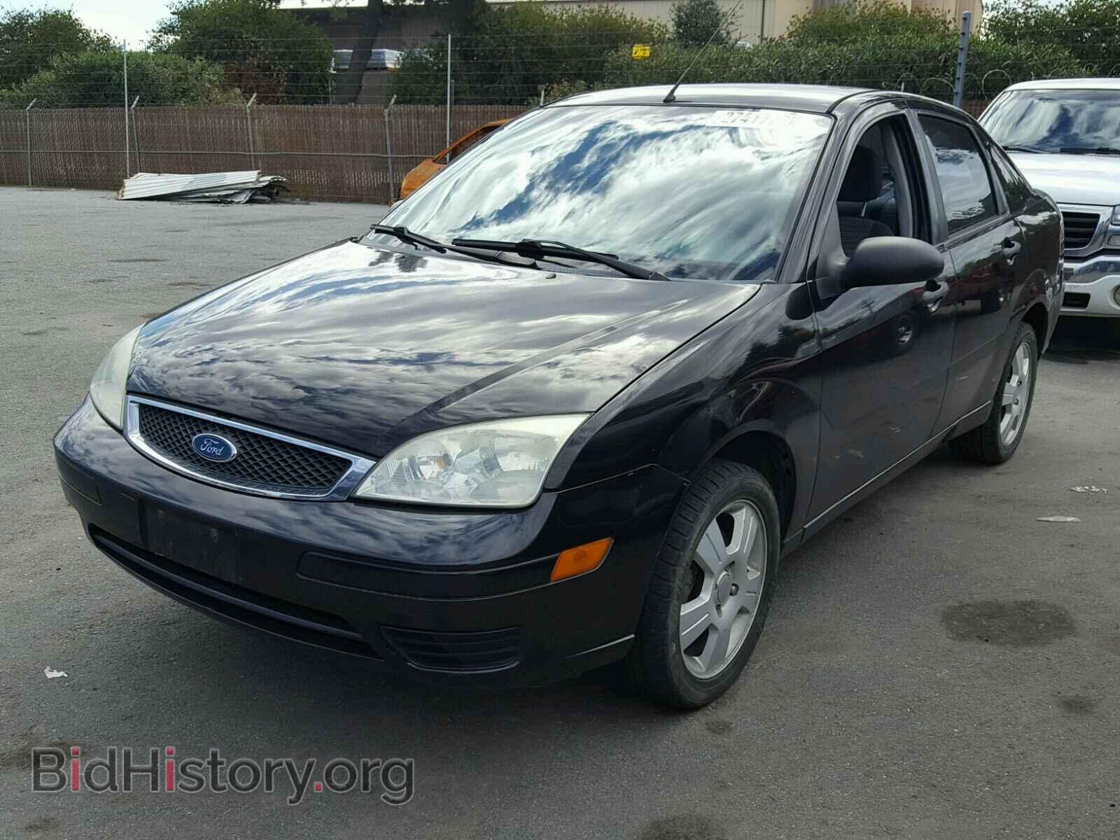 2007 FORD FOCUS - VIN: 1FAFP34N27W161122 - Фото 2