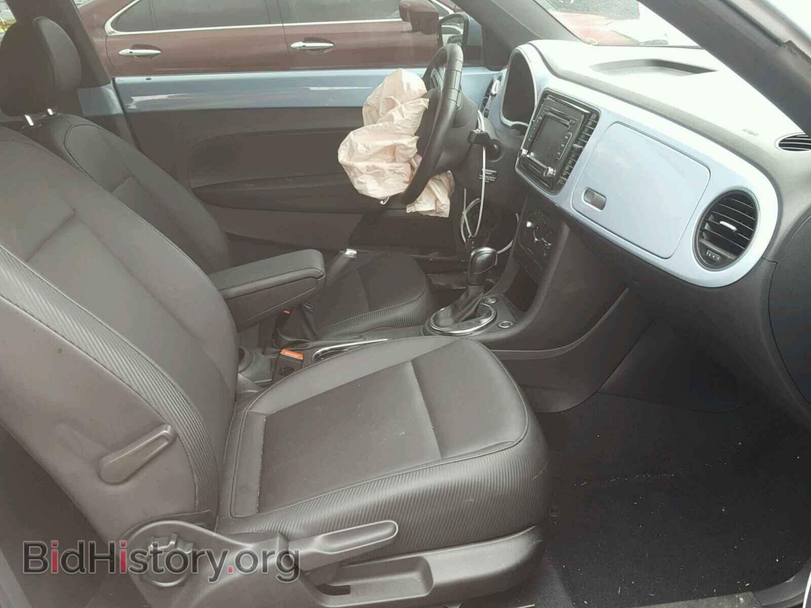 2013 VOLKSWAGEN BEETLE - VIN: 3VWJX7AT3DM645520 - Фото 5