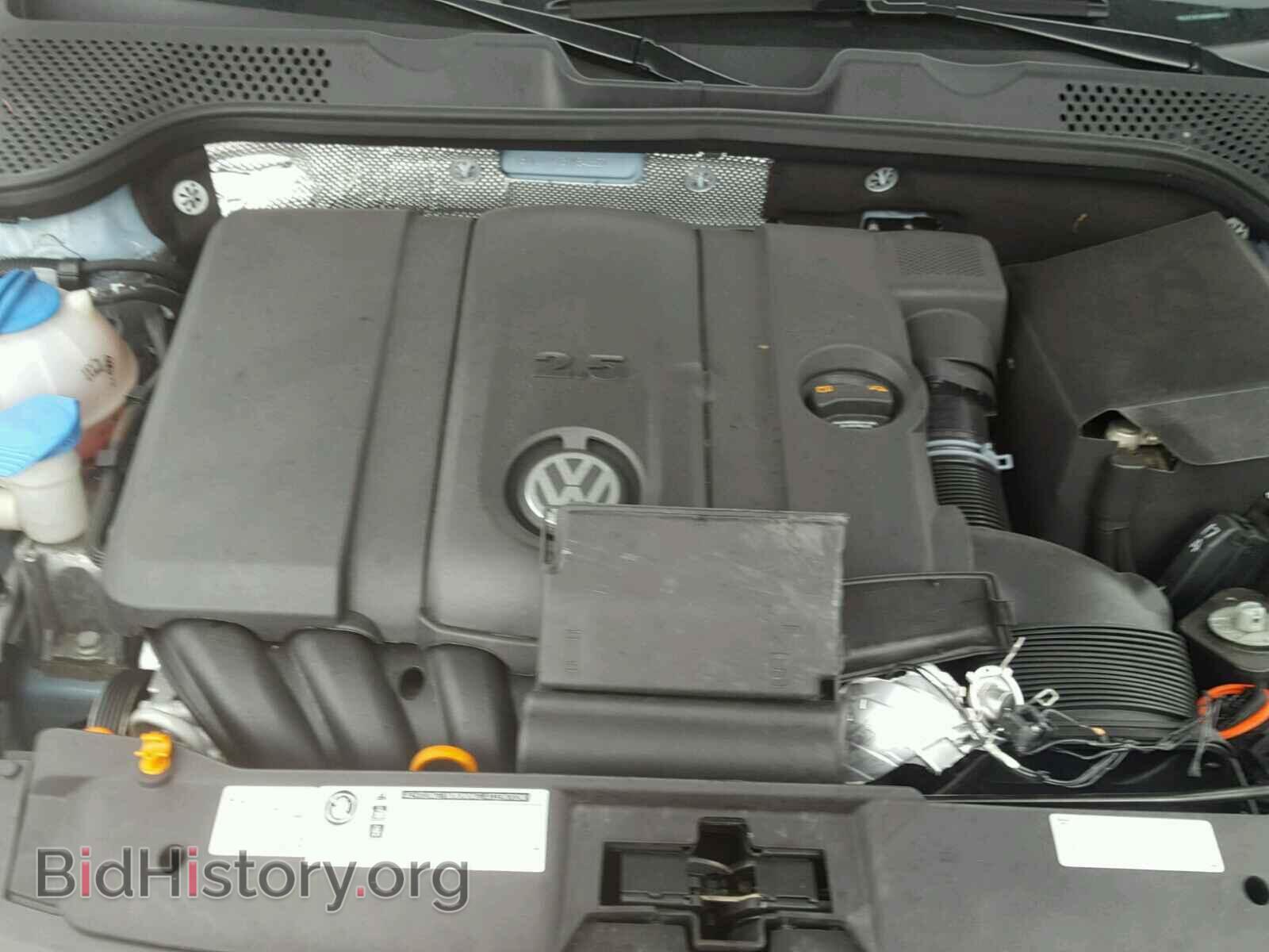2013 VOLKSWAGEN BEETLE - VIN: 3VWJX7AT3DM645520 - Фото 7