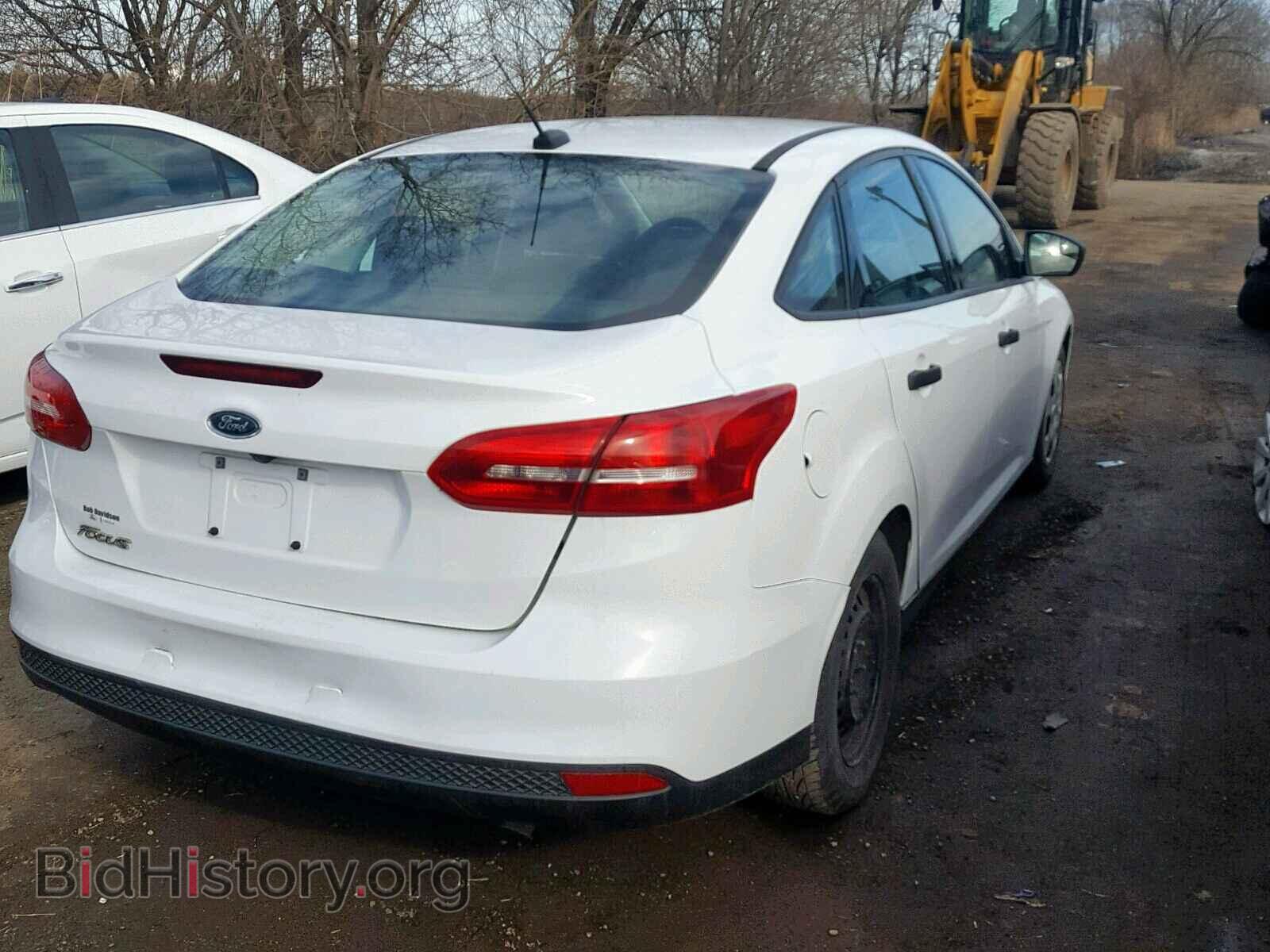 2016 FORD FOCUS - VIN: 1FADP3E27GL266512 - Photo 4