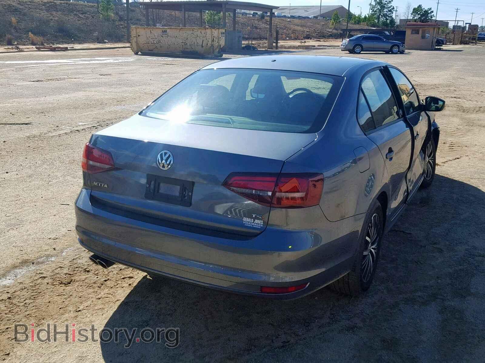 2018 VOLKSWAGEN JETTA - VIN: 3VWDB7AJ8JM226830 - Фото 4