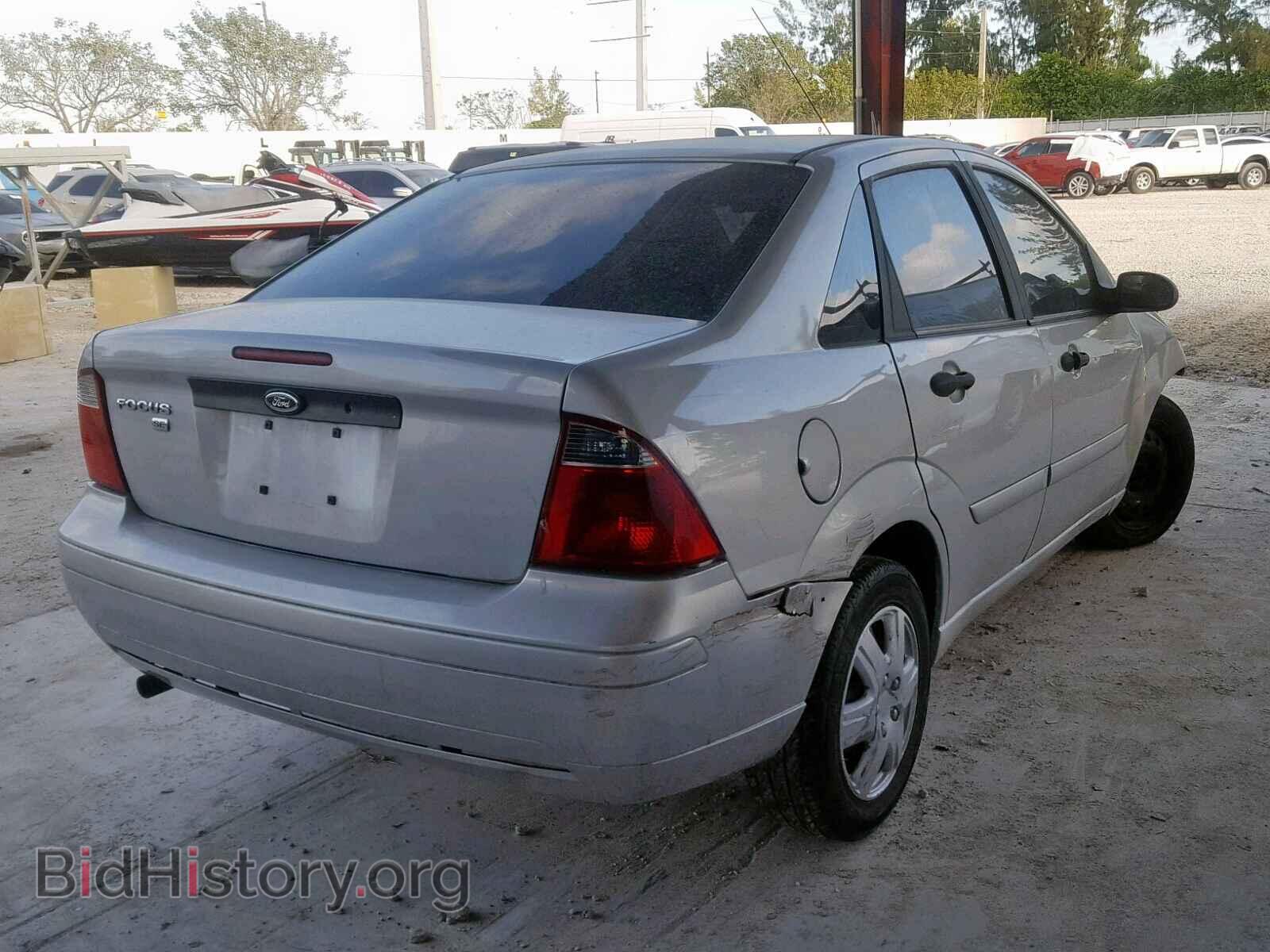2007 FORD FOCUS - VIN: 1FAHP34N87W352066 - Фото 4