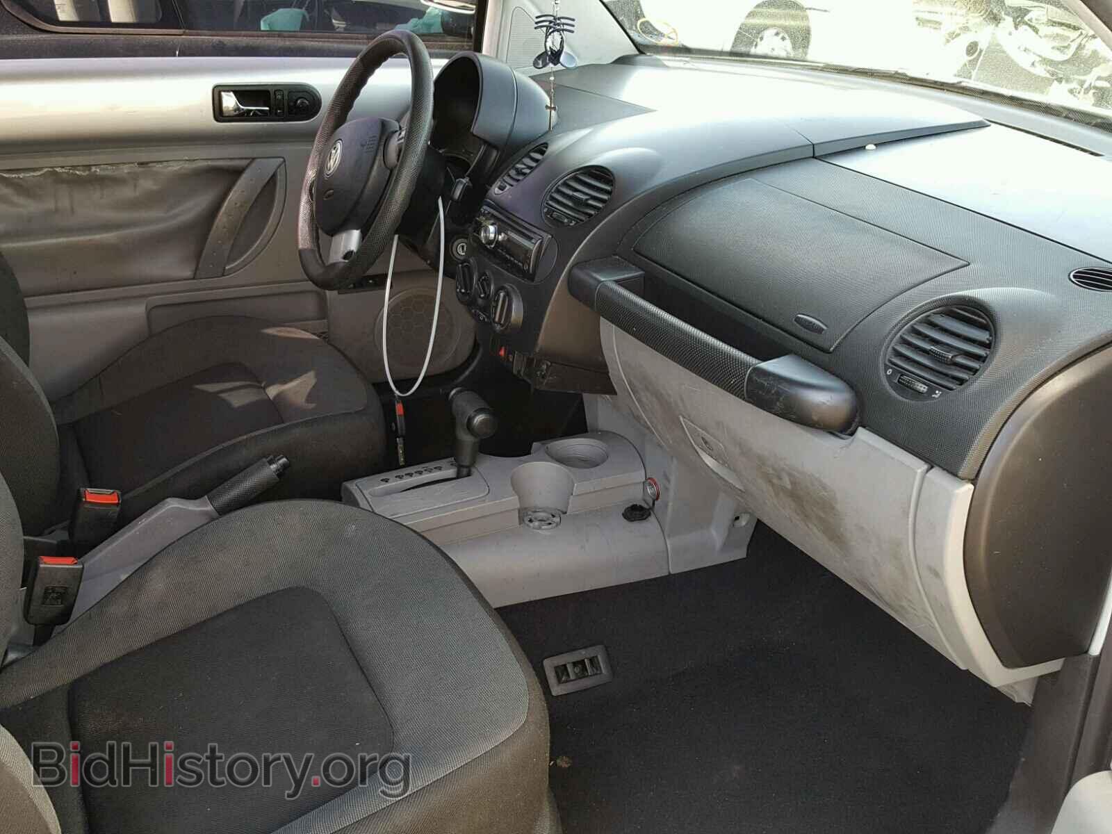2000 VOLKSWAGEN BEETLE - VIN: 3VWCC21C3YM431009 - Фото 5