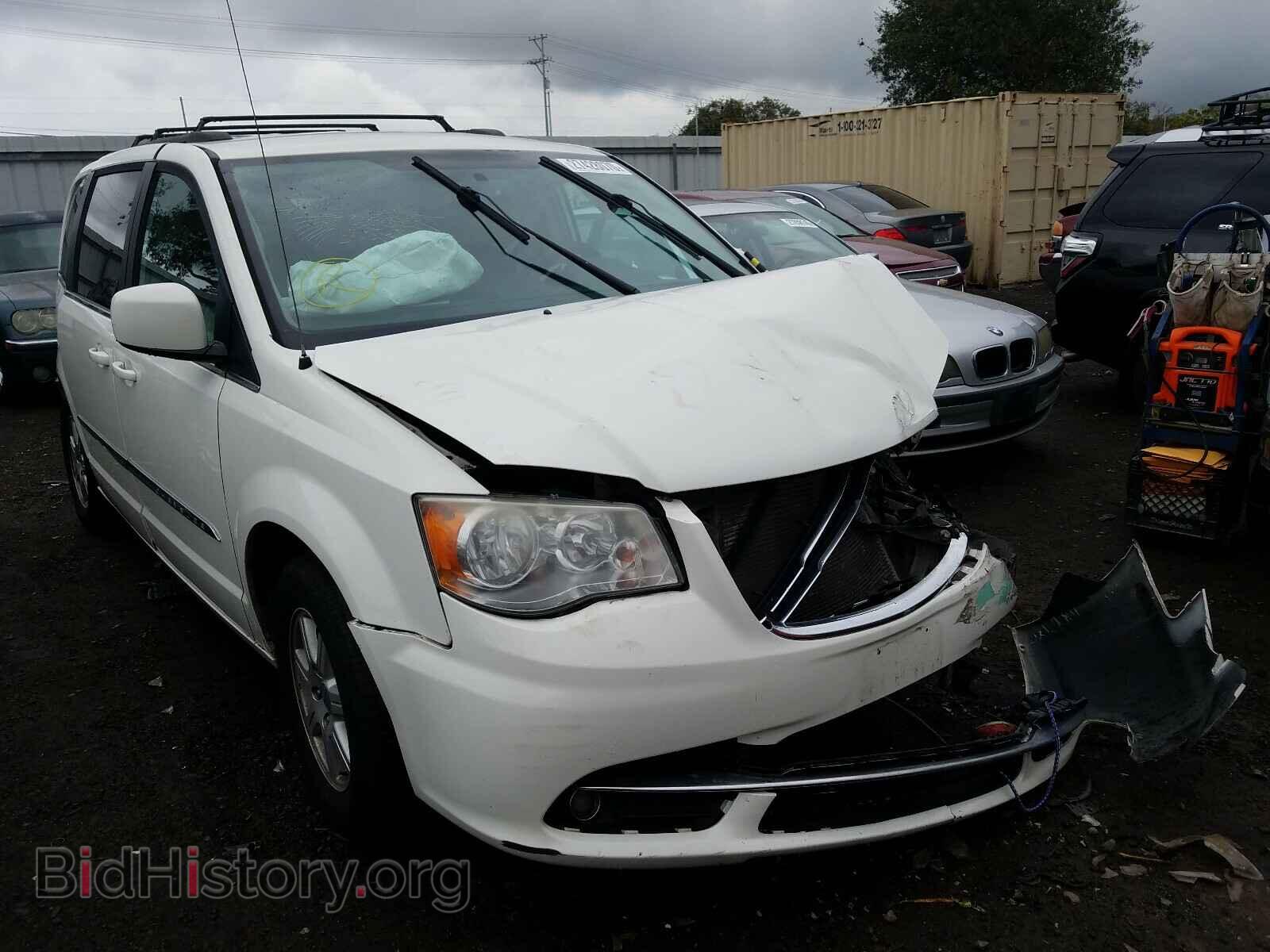Фотография 2C4RC1BG0DR654409 - CHRYSLER TOWN & COU 2013