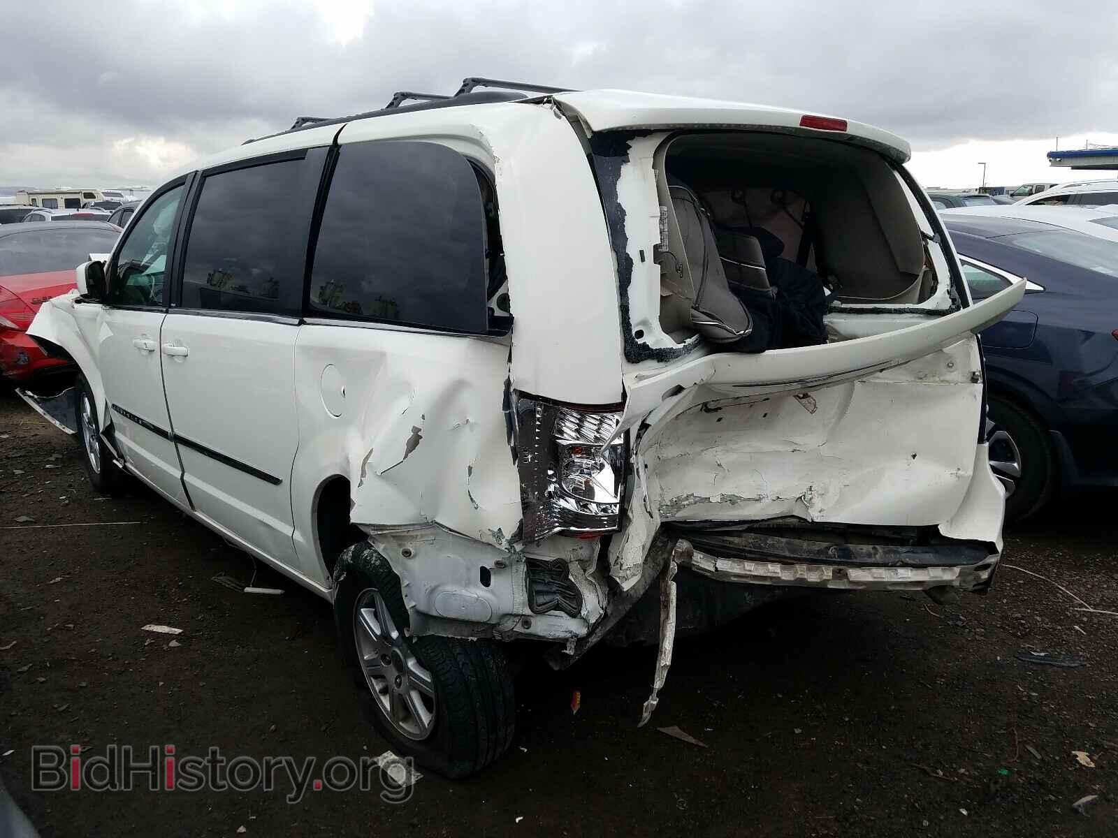 2013 CHRYSLER TOWN & COU - VIN: 2C4RC1BG0DR654409 - Фото 3