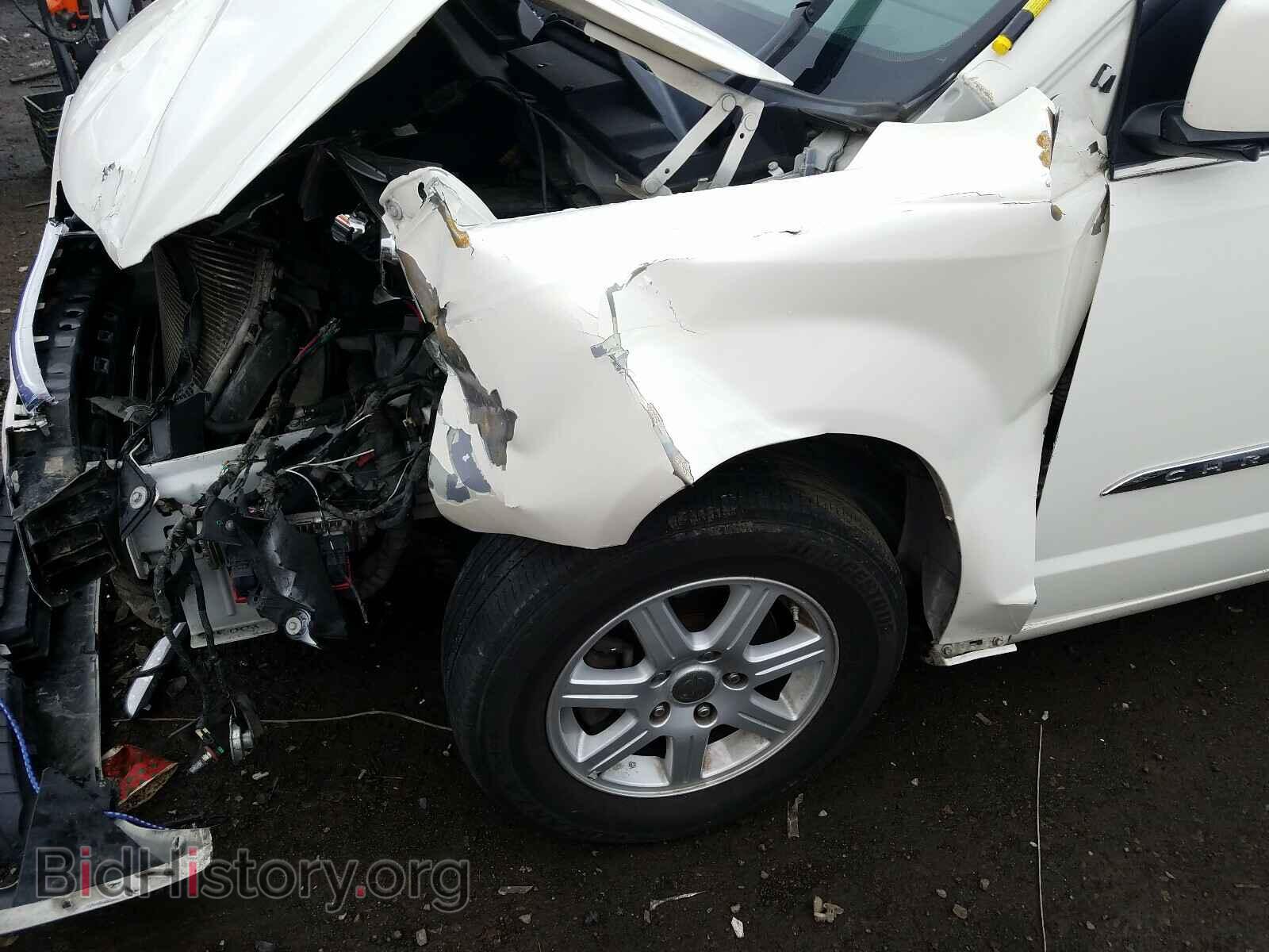 2013 CHRYSLER TOWN & COU - VIN: 2C4RC1BG0DR654409 - Фото 9