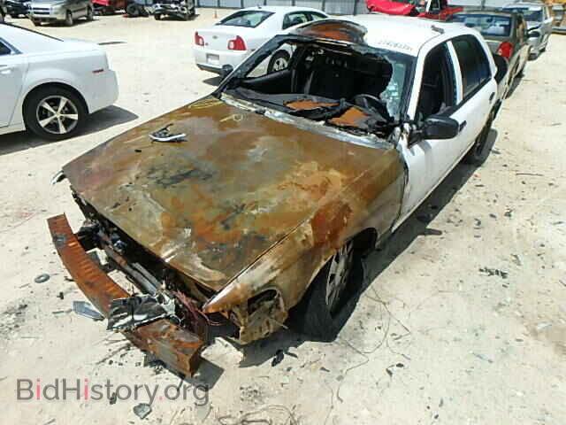 2011 FORD CROWN VIC - VIN: 2FABP7BV6BX104251 - Фото 2