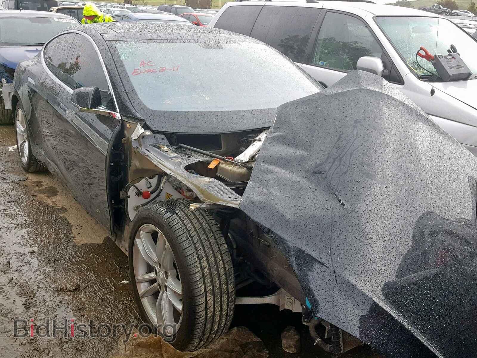 Photo 5YJSA1CG8DFP15569 - TESLA MODEL S 60 2013