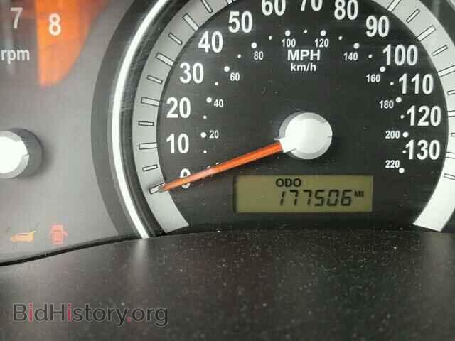 2007 HYUNDAI ENTOURAGE - VIN: KNDMC233176039861 - Фото 8