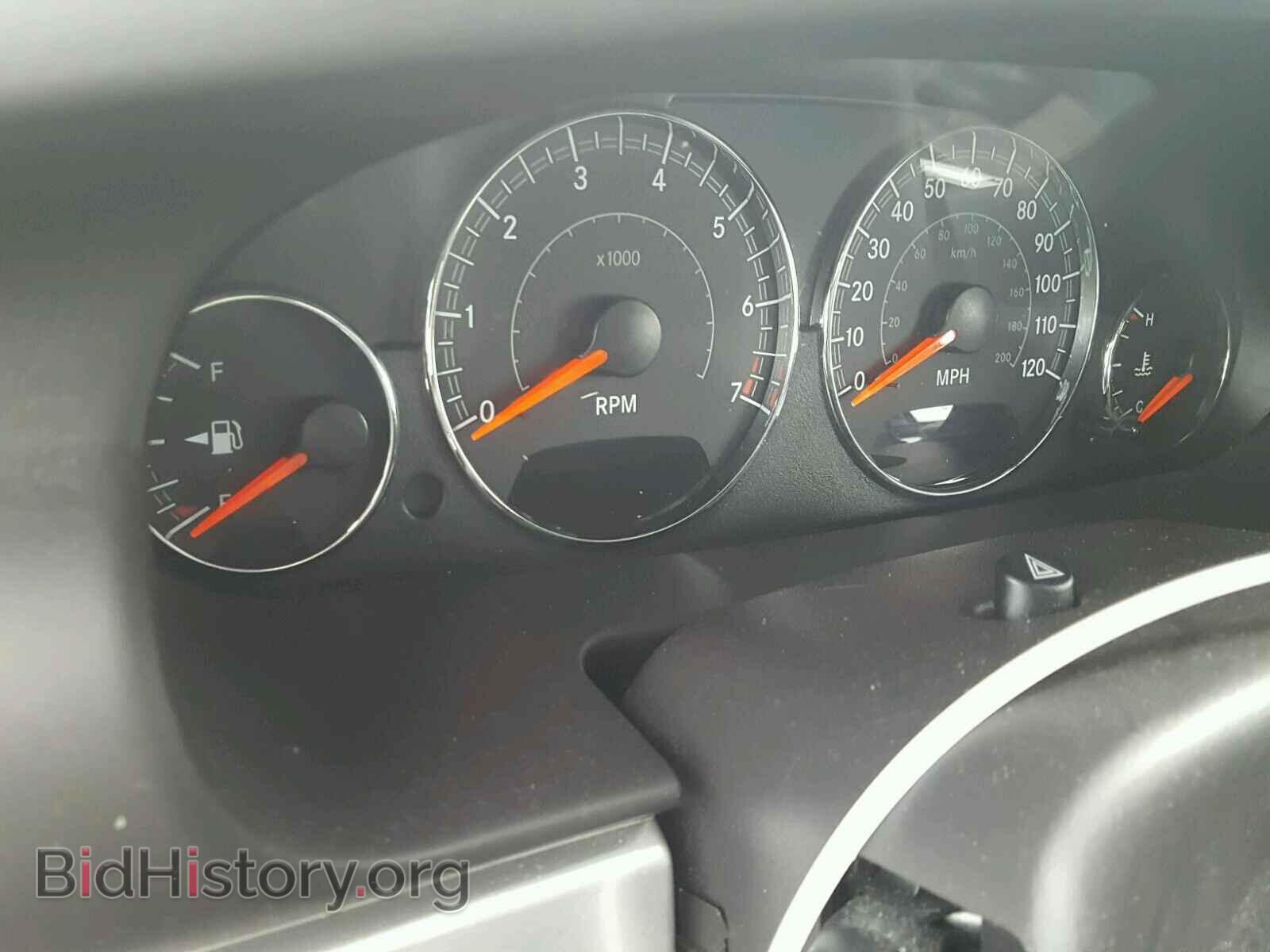 2005 CHRYSLER SEBRING - VIN: 1C3EL55R85N608784 - Фото 8