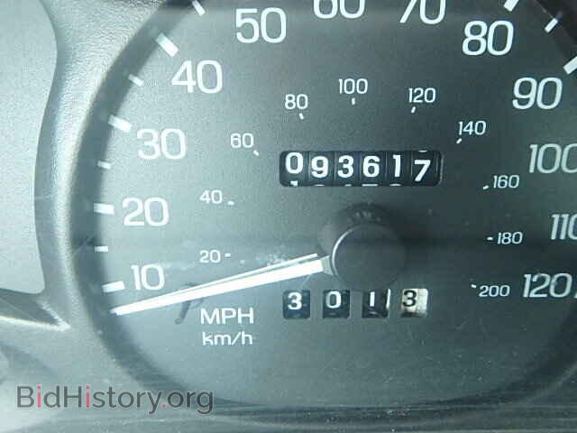2002 FORD ESCORT - VIN: 3FAFP13P32R106178 - Фото 8
