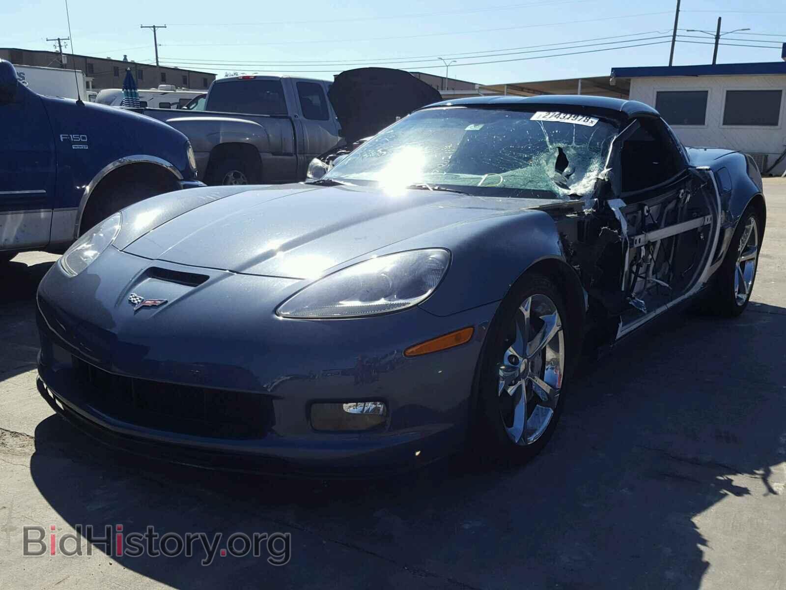 2013 CHEVROLET CORVETTE - VIN: 1G1YU2DW8D5101936 - Фото 2