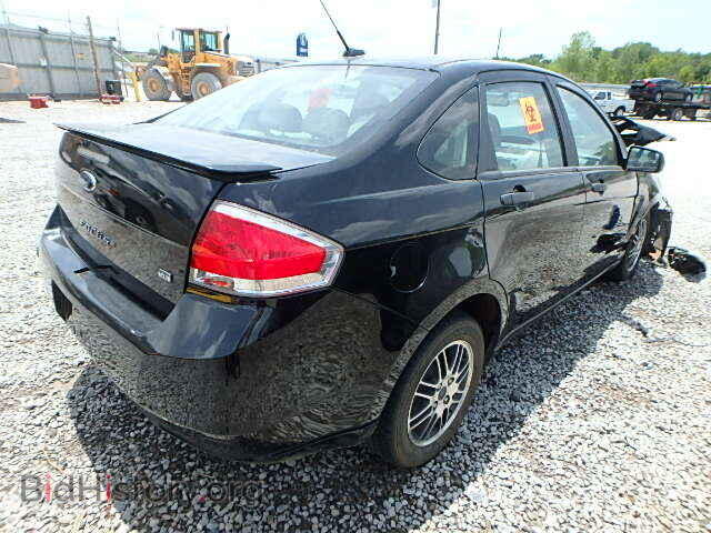 2011 FORD FOCUS - VIN: 1FAHP3FN2BW193213 - Фото 4