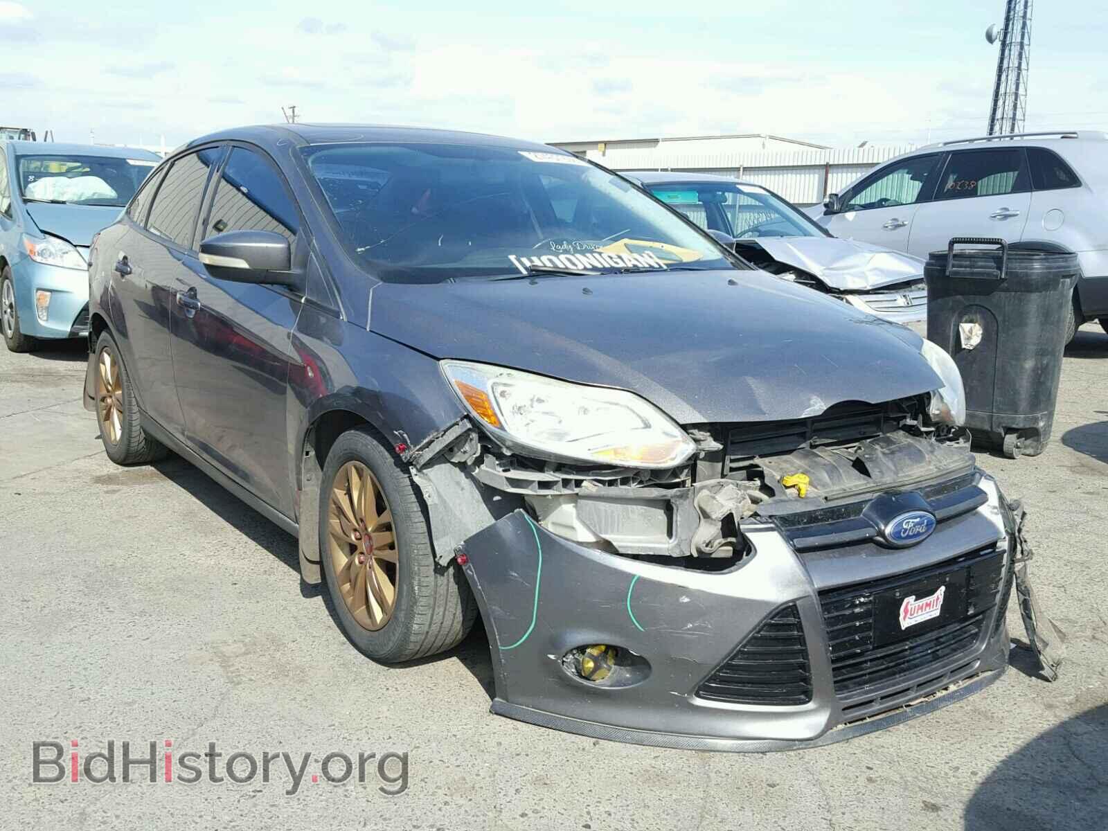 Photo 1FAHP3H26CL196315 - FORD FOCUS 2012