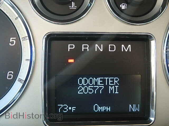 2011 CADILLAC ESCALADE - VIN: 1GYS3AEF8BR315771 - Фото 8
