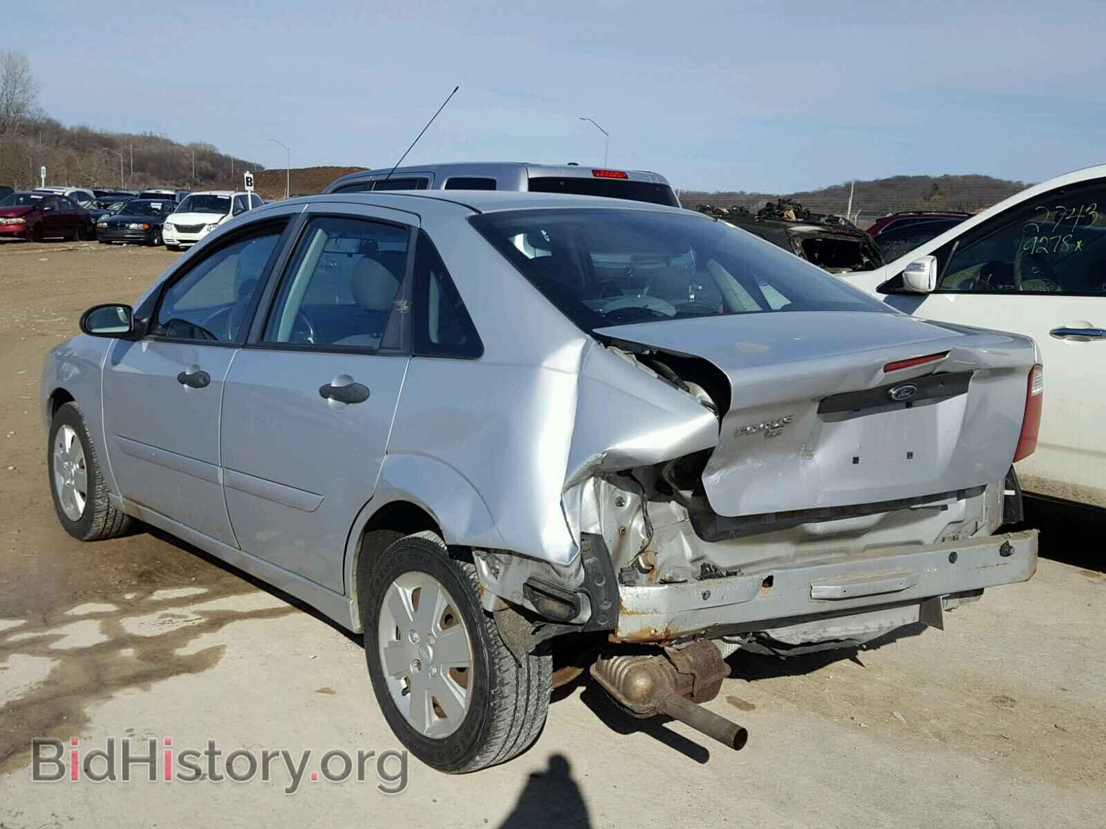 2007 FORD FOCUS - VIN: 1FAFP34N07W109701 - Photo 3