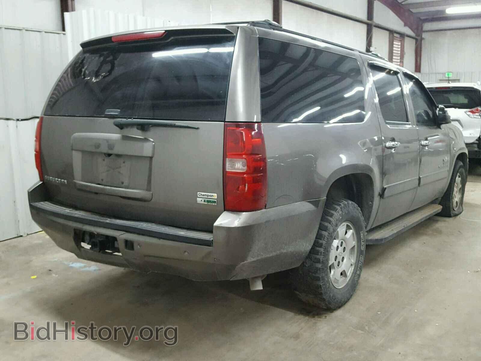 2011 CHEVROLET SUBURBAN - VIN: 1GNSCHE07BR123596 - Photo 4