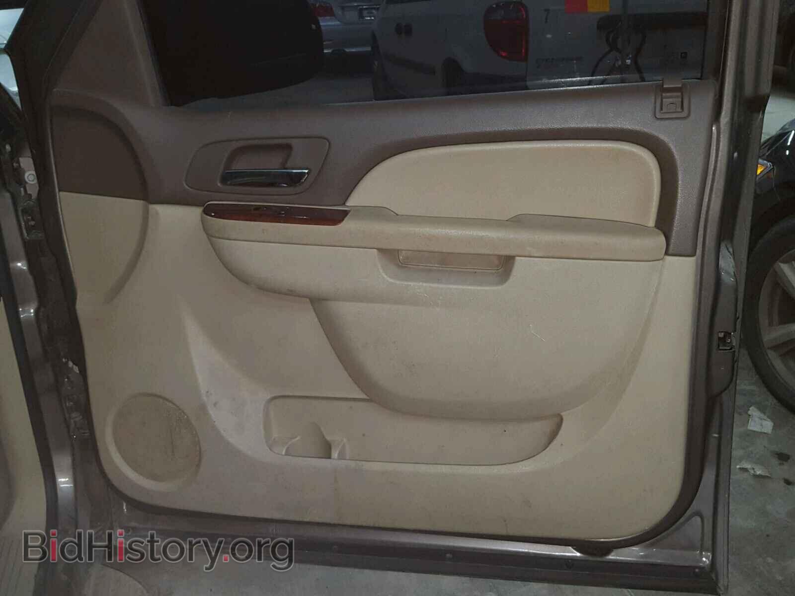 2011 CHEVROLET SUBURBAN - VIN: 1GNSCHE07BR123596 - Photo 9