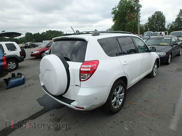 2011 TOYOTA RAV4 - VIN: 2T3BF4DV9BW090400 - Фото 4