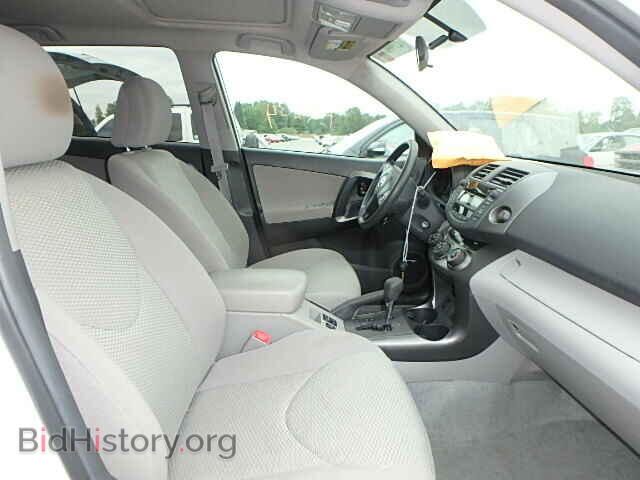 2011 TOYOTA RAV4 - VIN: 2T3BF4DV9BW090400 - Фото 5