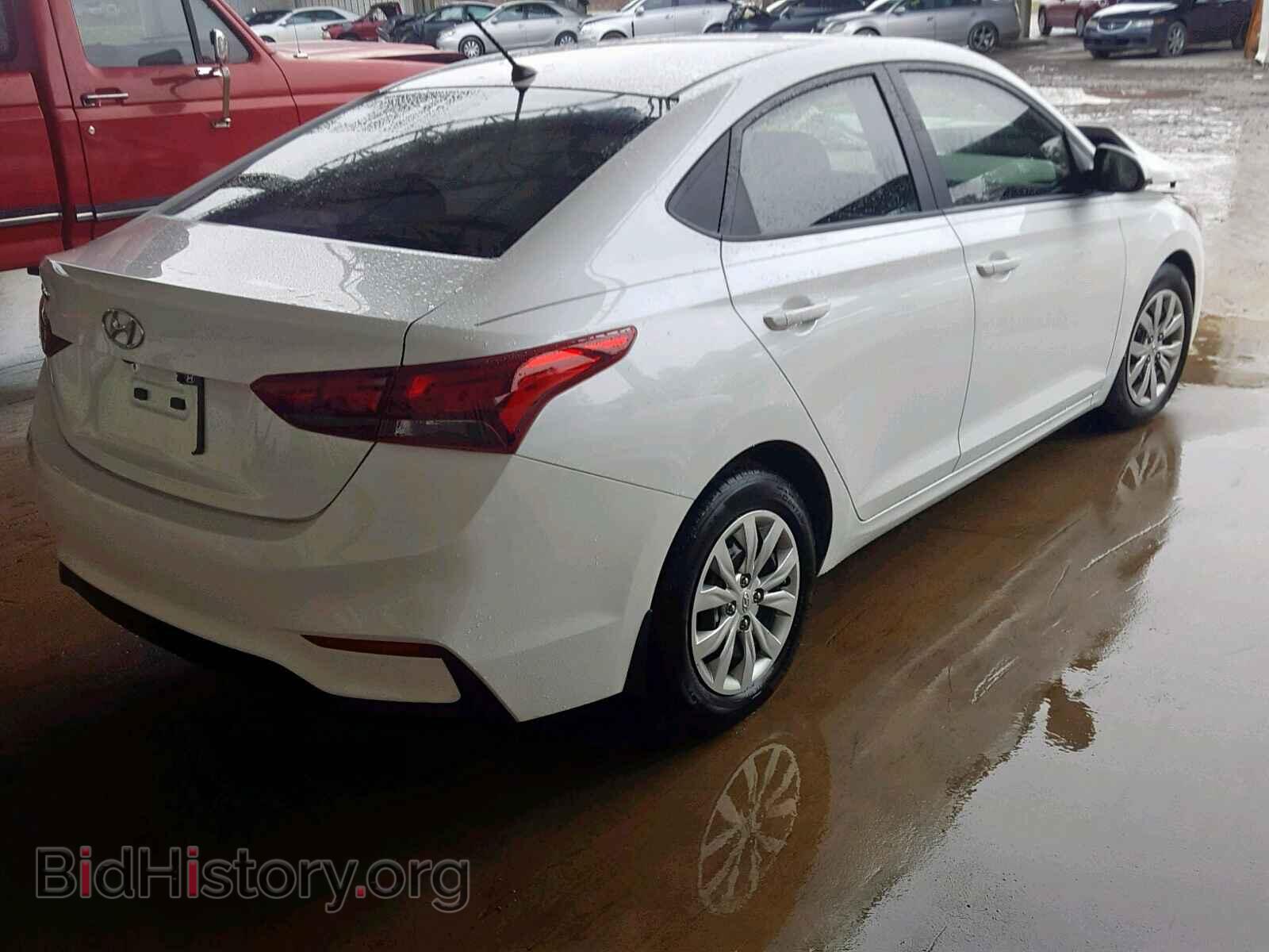 2018 HYUNDAI ACCENT - VIN: 3KPC24A32JE032402 - Фото 4