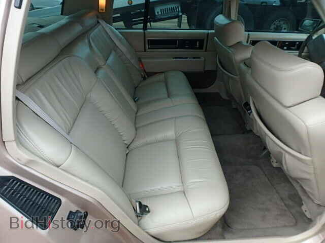 1993 CADILLAC DEVILLE - VIN: 1G6CD53B2P4274737 - Фото 6