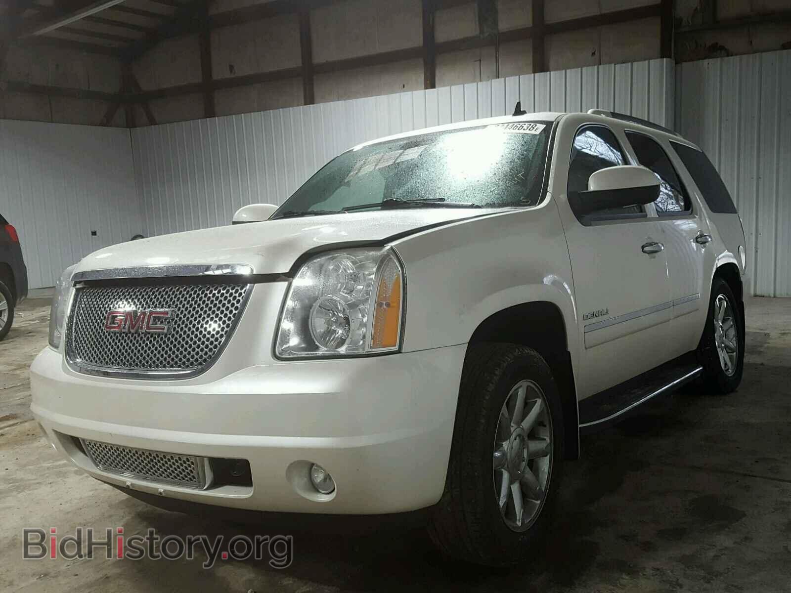 2011 GMC YUKON - VIN: 1GKS2EEF8BR176715 - Фото 2