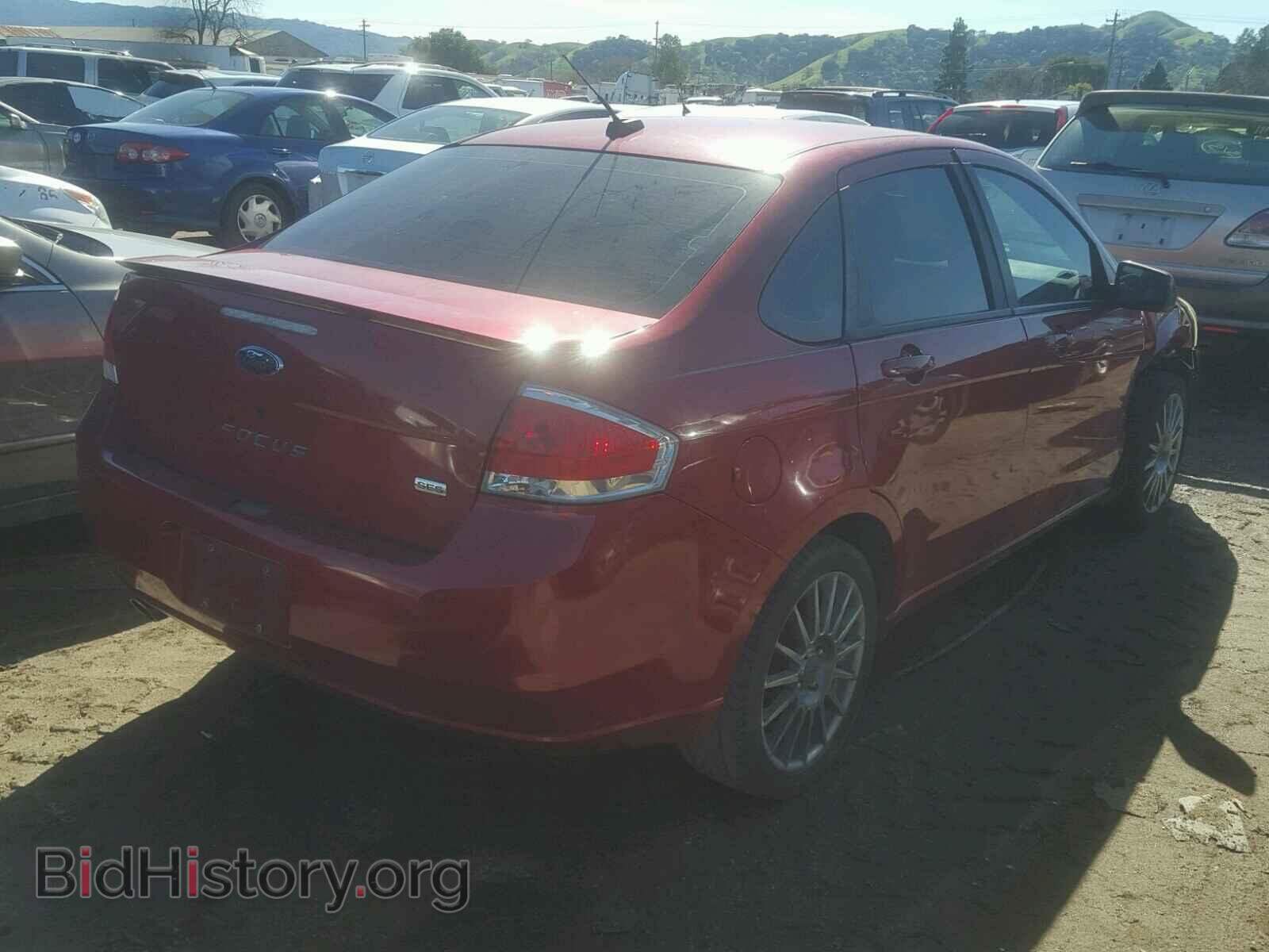 2009 FORD FOCUS - VIN: 1FAHP36NX9W139751 - Photo 4
