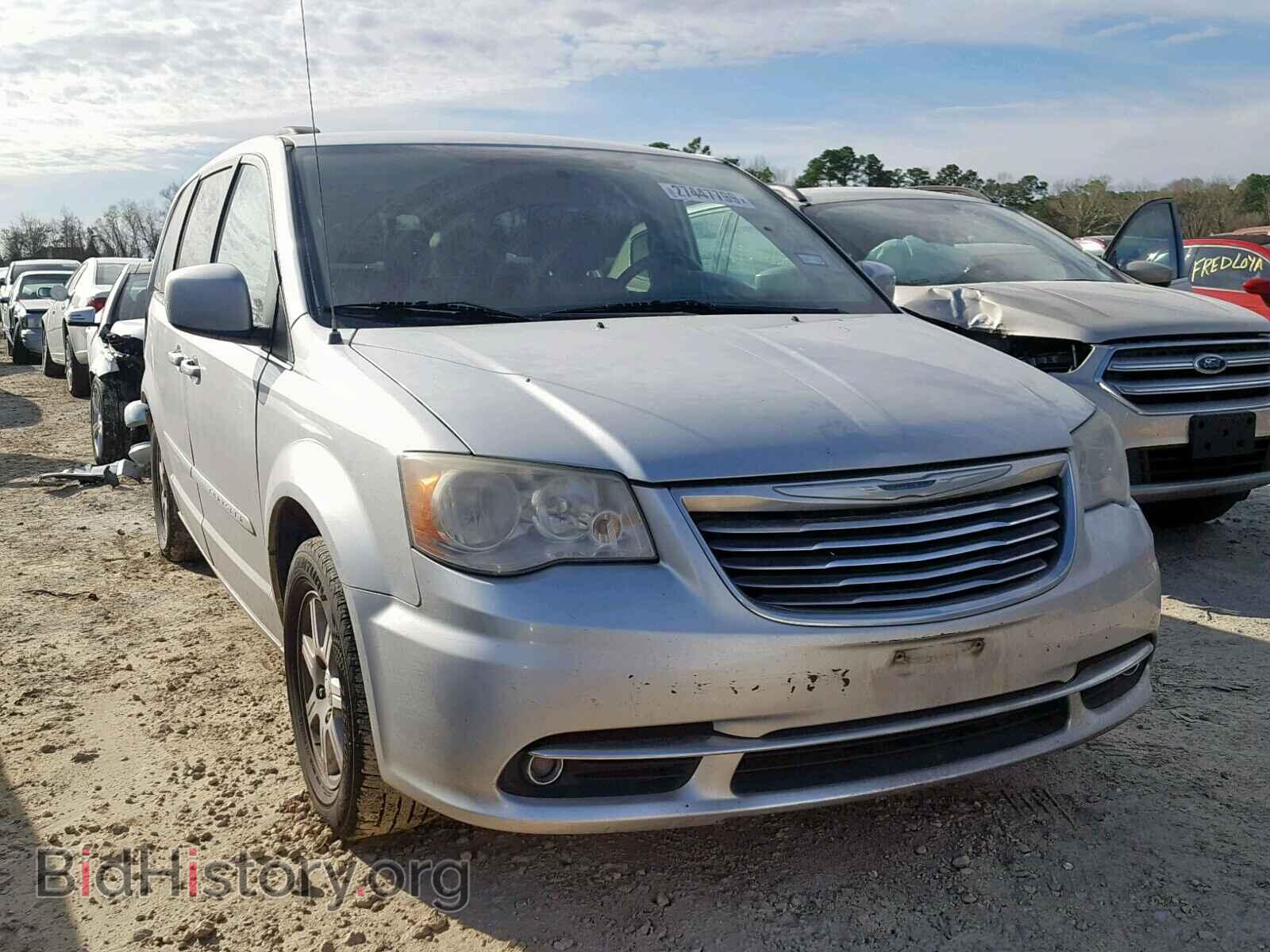 Photo 2A4RR5DG4BR779567 - CHRYSLER TOWN & COU 2011