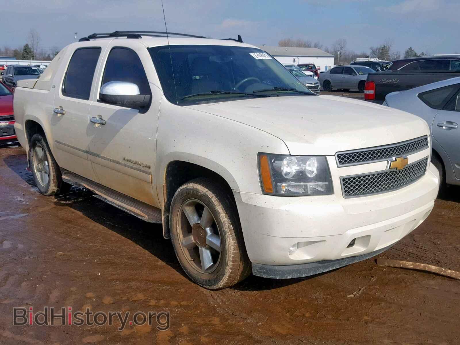 Photo  - CHEVROLET AVALANCHE 2012