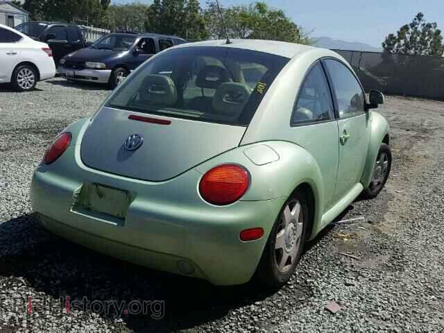 2000 VOLKSWAGEN BEETLE - VIN: 3VWCC21C3YM402044 - Фото 4