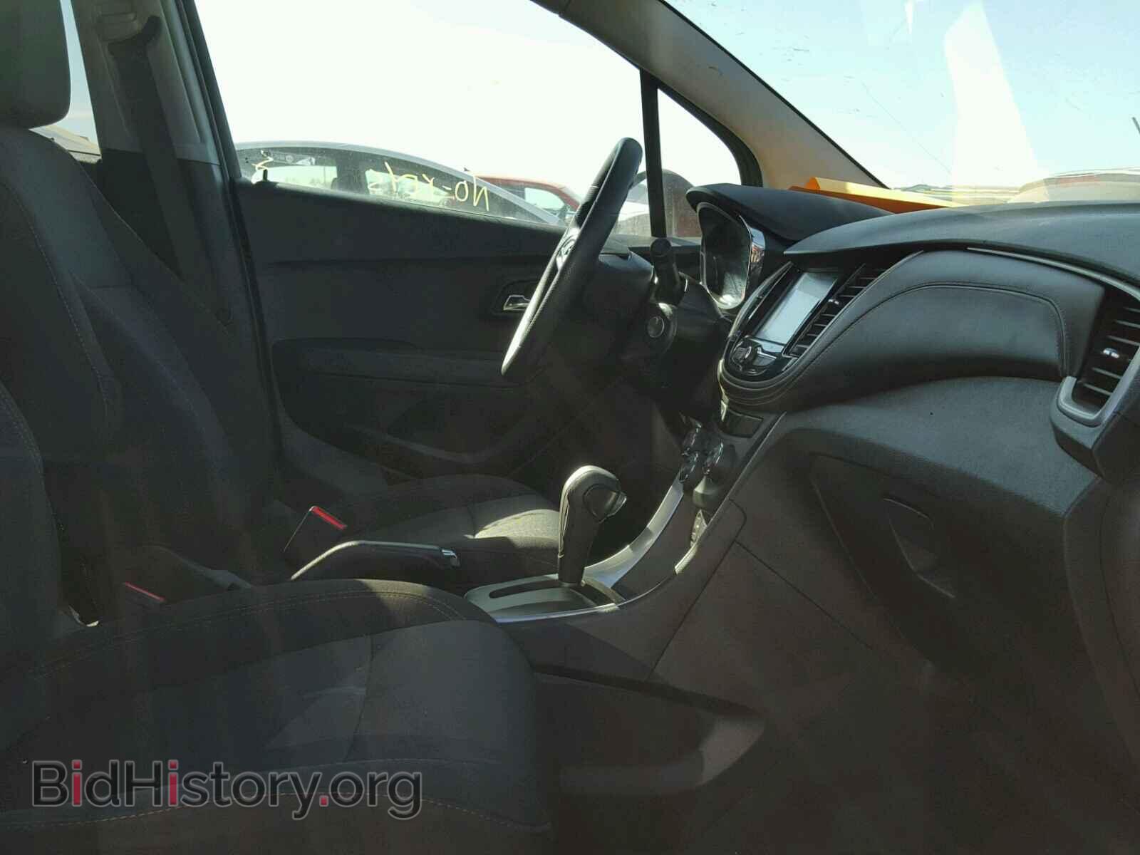 2017 CHEVROLET TRAX - VIN: 3GNCJPSB3HL235581 - Photo 5