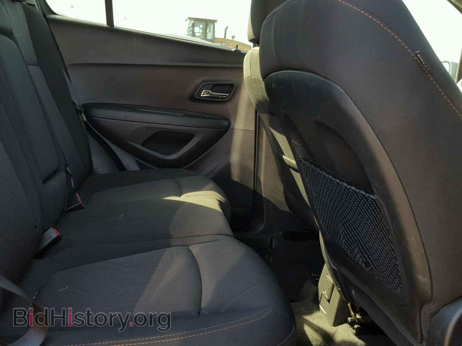 2017 CHEVROLET TRAX - VIN: 3GNCJPSB3HL235581 - Photo 6