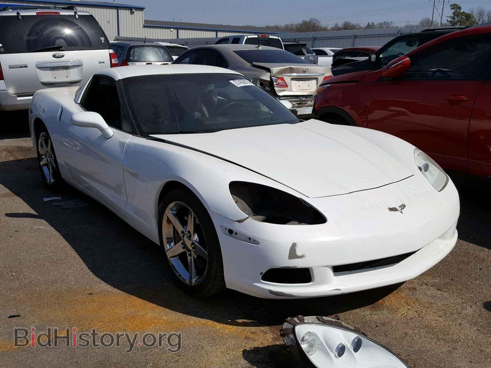 Photo 1G1YY24U655123700 - CHEVROLET CORVETTE 2005