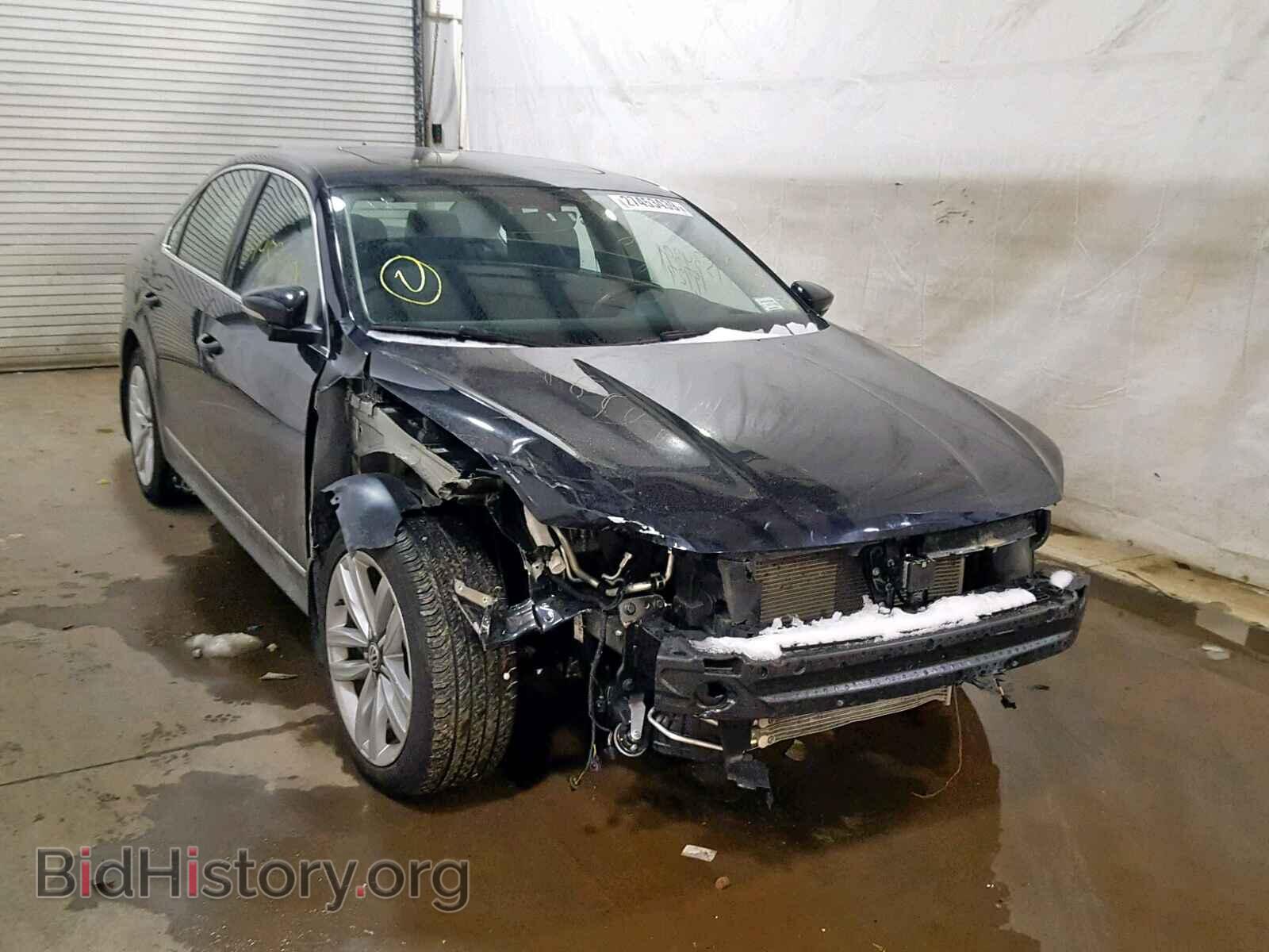 Фотография 1VWGT7A31HC069956 - VOLKSWAGEN PASSAT 2017