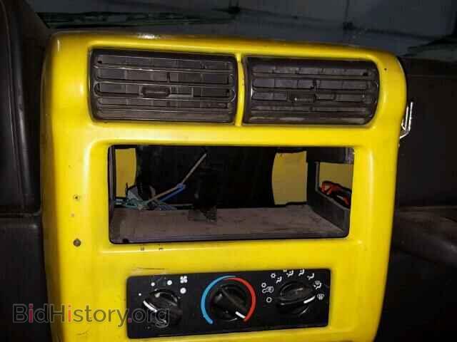 2000 JEEP WRANGLER - VIN: 1J4FA29P9YP767054 - Фото 10
