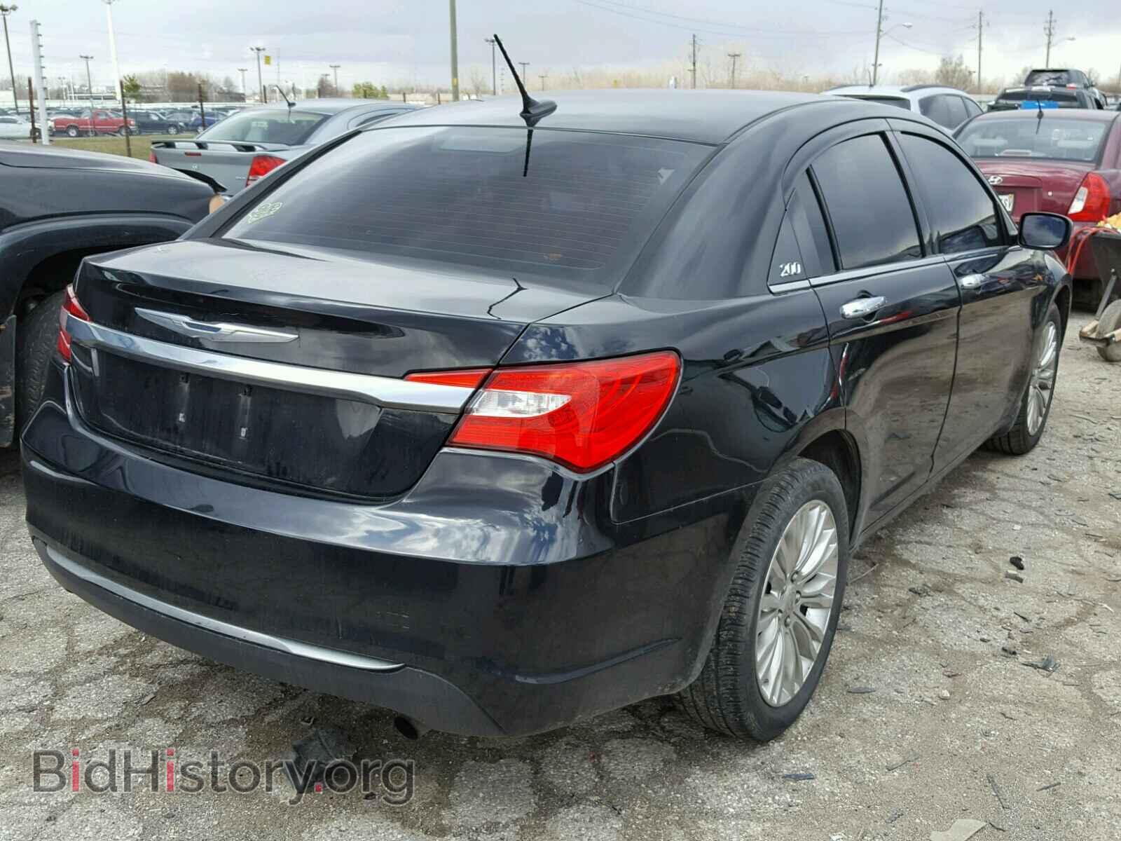 2011 CHRYSLER 200 - VIN: 1C3BC2FB2BN545048 - Фото 4