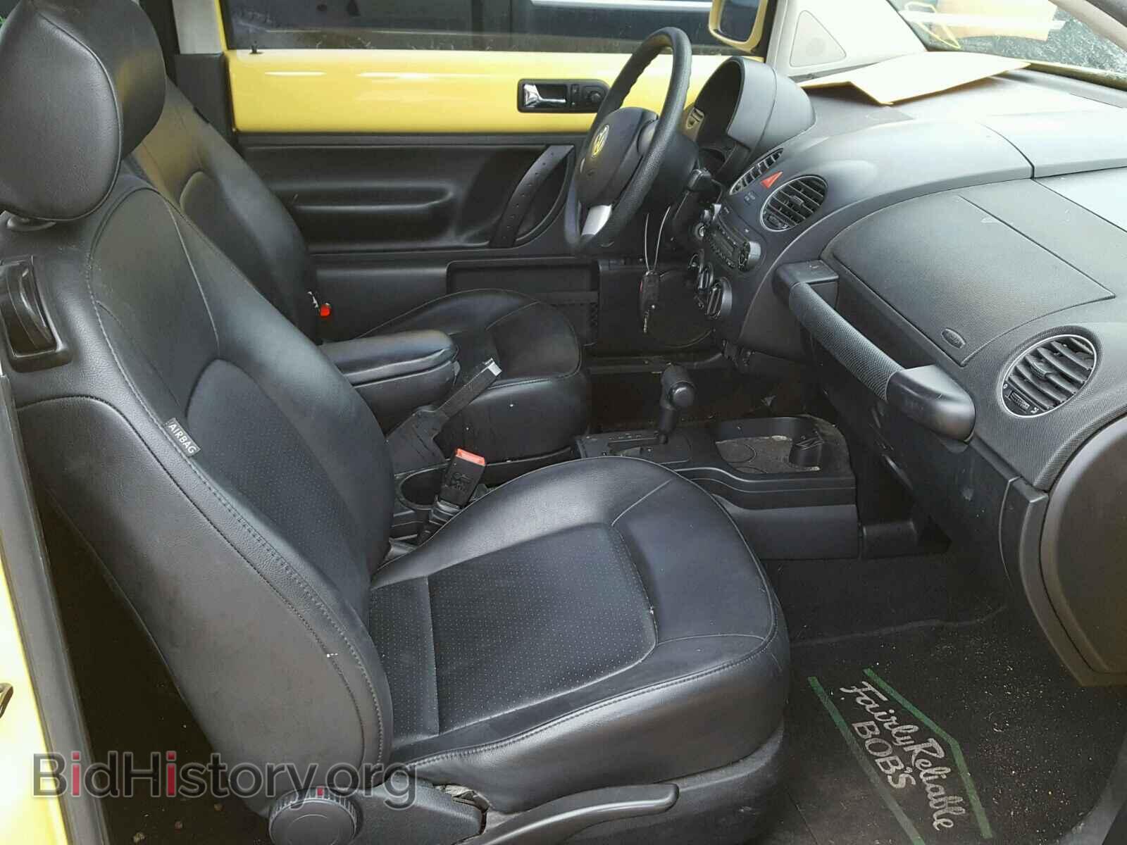 2010 VOLKSWAGEN BEETLE - VIN: 3VWPG3AG1AM017571 - Фото 5